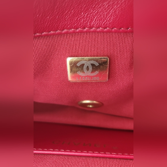 New With Tags Chanel Red Quilted Limited Edition Small Flap Bag - Microchipped - Picture 7 of 16